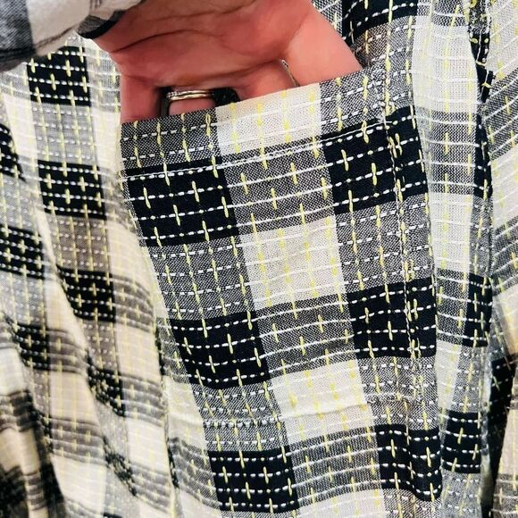 Anthropologie Pilcro Breezy Button Down Plaid Buffalo Top Blouse size Small - Picture 11 of 12